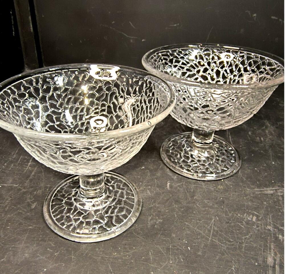 2059.  Set of 2 Sherbet or Champagne Glasses Crackle Design Vintage 1930s